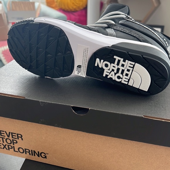 The North Face Women’s Sierra Sport Lace Up Black and White Boot - Picture 2 of 4